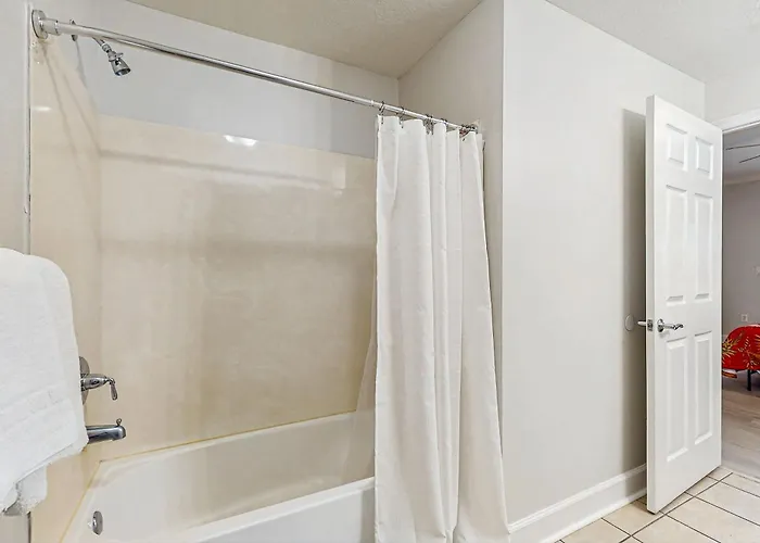 Holiday home Gulf Front With Community Outdoor & Indoor Pool Hot Tub & Fitness Center Gulf Shores