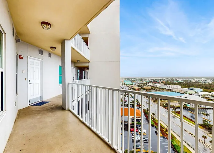 Gulf Front With Community Outdoor & Indoor Pool Hot Tub & Fitness Center Holiday home *