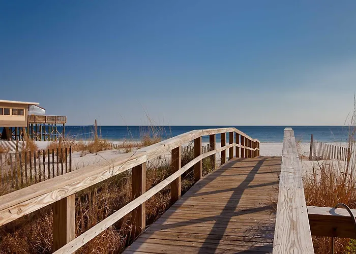 Gulf Front With Community Outdoor & Indoor Pool Hot Tub & Fitness Center Holiday home
